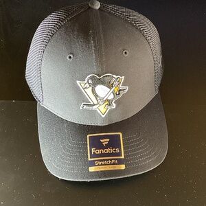 Pittsburgh Penguins Mesh Back Stretch Fit Hat